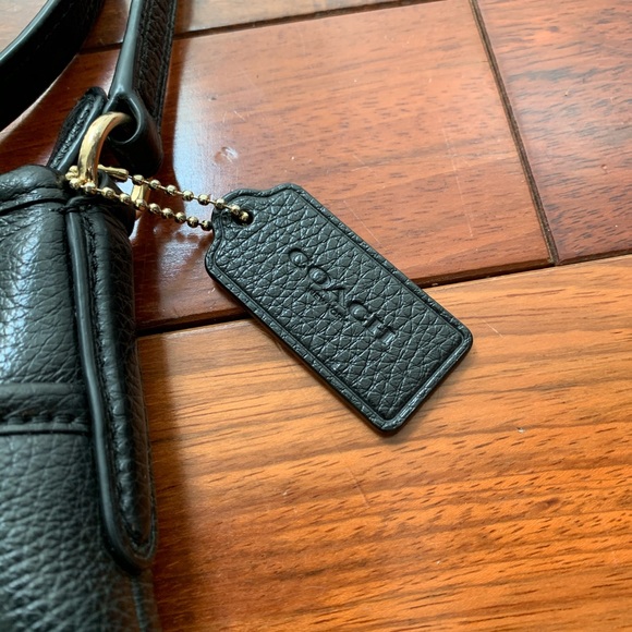 Authentic original Coach Leather Purse - Picture 4 of 8